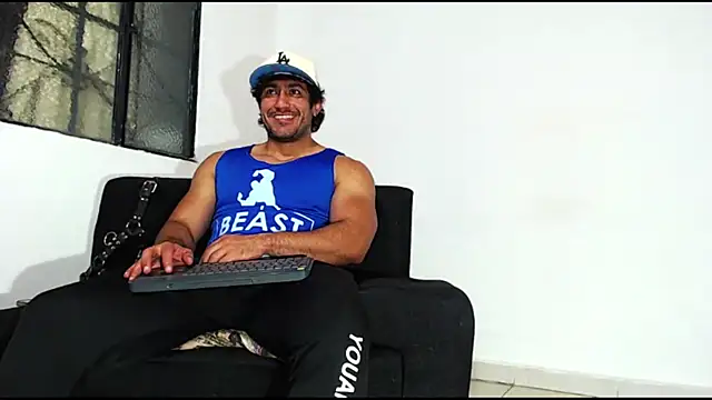 willian m777 online show from 02/08/25, 04:03