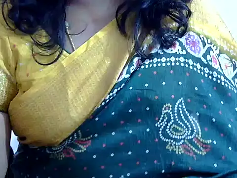 Snapshot of Vennela-1-Telugu chatting on 11/02/25, 07:22 Vennela-1-Telugu online show from 11/02/25, 07:22