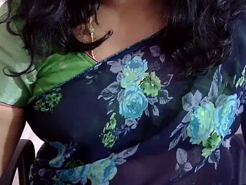 Snapshot of Vennela-1-Telugu chatting on 12/14/25, 05:35 Vennela-1-Telugu online show from 12/14/25, 05:35