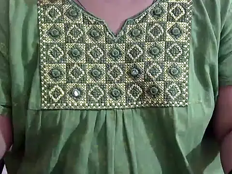 Snapshot of Vennela-1-Telugu chatting on 02/11/26, 08:41 Vennela-1-Telugu online show from 02/11/26, 08:41