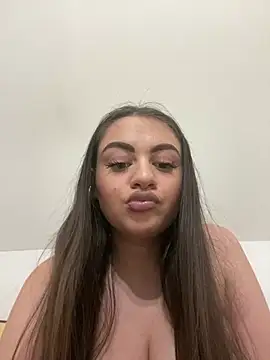 Snapshot of ayshalove chatting on 02/17/25, 03:42 ayshalove online show from 02/17/25, 03:42