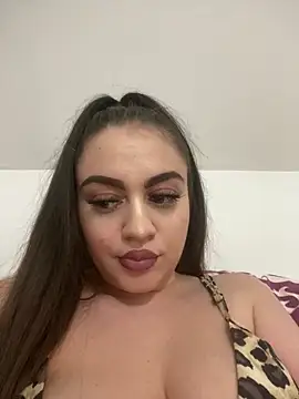 Snapshot of ayshalove chatting on 03/05/25, 04:13 ayshalove online show from 03/05/25, 04:13