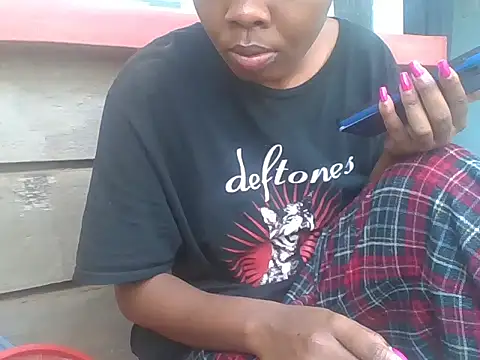 Snapshot of PervKOI chatting on 11/02/25, 08:39 PervKOI online show from 11/02/25, 08:39