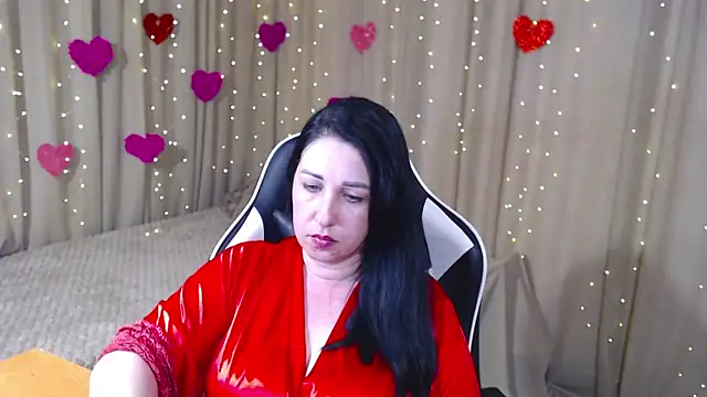 Snapshot of JillStevens chatting on 04/20/26, 06:20 JillStevens online show from 04/20/26, 06:20