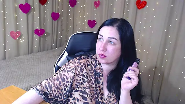 Snapshot of JillStevens chatting on 05/13/26, 02:09 JillStevens online show from 05/13/26, 02:09