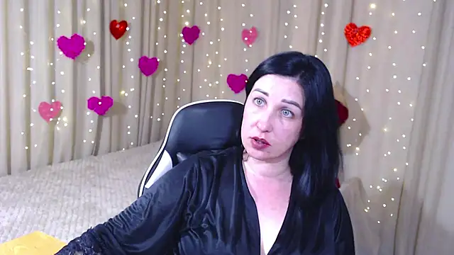 Snapshot of JillStevens chatting on 05/17/26, 01:40 JillStevens online show from 05/17/26, 01:40
