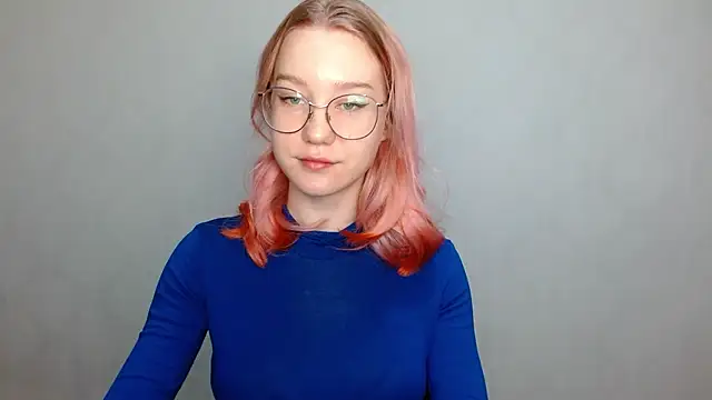 Snapshot of cindi_hot chatting on 12/07/24, 10:23 cindi hot online show from 12/07/24, 10:23