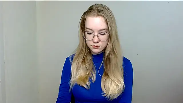 cindi hot online show from 05/03/26, 10:21