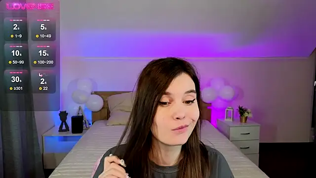 Snapshot of SusieMorris chatting on 02/25/25, 08:14 SusieMorris online show from 02/25/25, 08:14