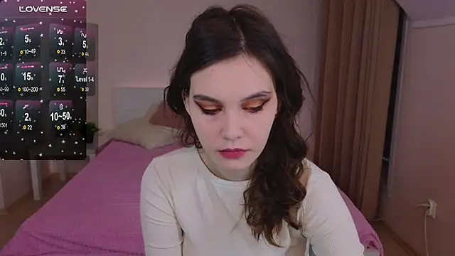 Snapshot of SusieMorris chatting on 02/28/25, 01:15 SusieMorris online show from 02/28/25, 01:15