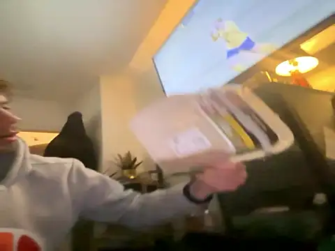 Snapshot of KidoXVII chatting on 11/22/25, 03:55 KidoXVII online show from 11/22/25, 03:55