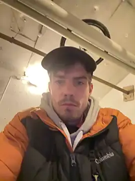 Snapshot of KidoXVII chatting on 11/28/25, 05:04 KidoXVII online show from 11/28/25, 05:04