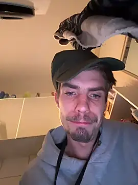 Snapshot of KidoXVII chatting on 11/29/25, 11:30 KidoXVII online show from 11/29/25, 11:30