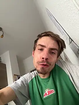 Snapshot of KidoXVII chatting on 12/01/25, 11:48 KidoXVII online show from 12/01/25, 11:48