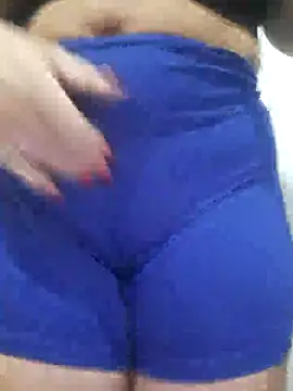 Snapshot of AmandaS2k chatting on 09/10/25, 12:21 AmandaS2k online show from 09/10/25, 12:21