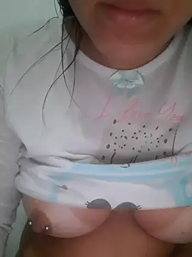 Snapshot of AmandaS2k chatting on 11/12/25, 06:19 AmandaS2k online show from 11/12/25, 06:19