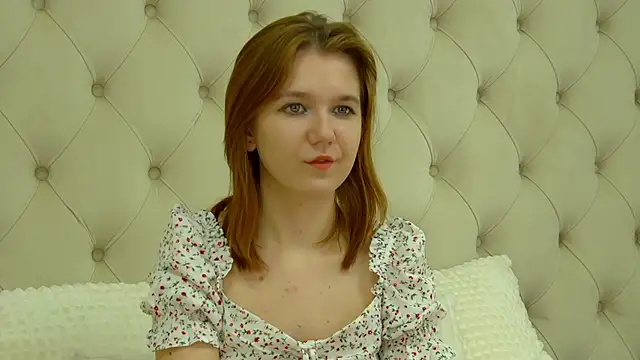 Snapshot of LessySmith chatting on 02/02/25, 07:14 LessySmith online show from 02/02/25, 07:14