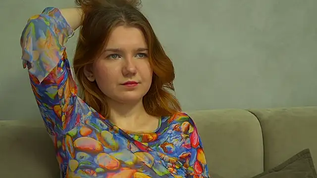 Snapshot of LessySmith chatting on 11/08/25, 04:29 LessySmith online show from 11/08/25, 04:29