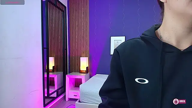 alina martinelli online show from 10/04/25, 12:47