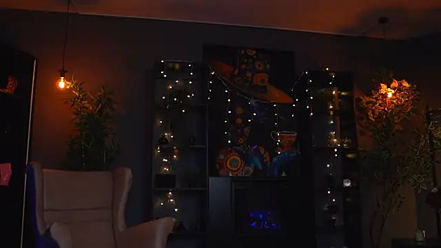 Evelyn Evyyy online show from 12/19/25, 07:32