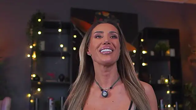 Evelyn Evyyy online show from 02/10/26, 07:18