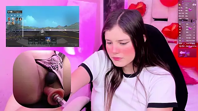 Snapshot of Trianna__ chatting on 02/06/25, 01:43 Trianna online show from 02/06/25, 01:43