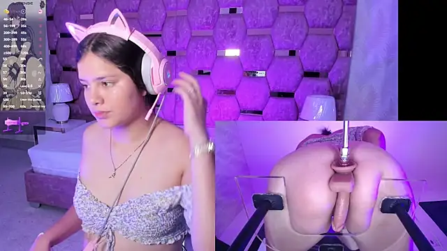 Snapshot of Trianna__ chatting on 11/15/25, 01:40 Trianna online show from 11/15/25, 01:40