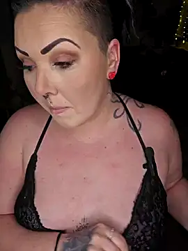 Snapshot of -BonnieBlack- chatting on 02/22/25, 08:20 -BonnieBlack- online show from 02/22/25, 08:20