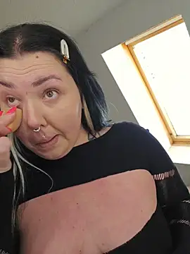 -BonnieBlack- online show from 03/18/26, 07:11