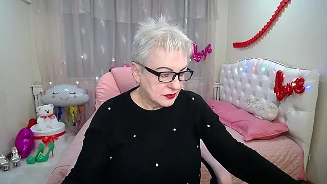 KayleSmoll online show from 02/19/25, 07:16