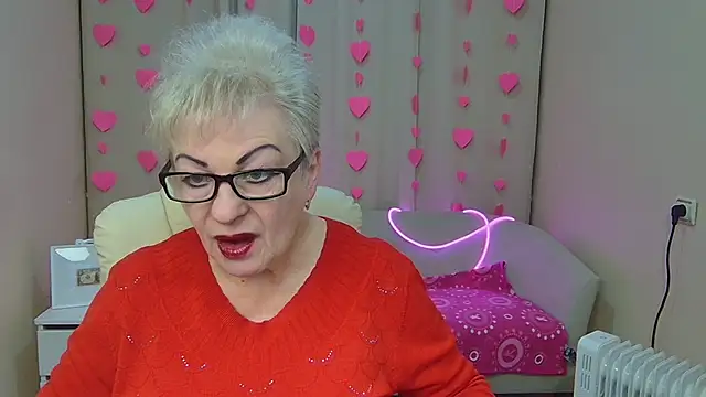 KayleSmoll online show from 02/04/26, 07:53