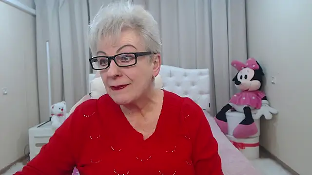 KayleSmoll online show from 02/16/26, 07:32