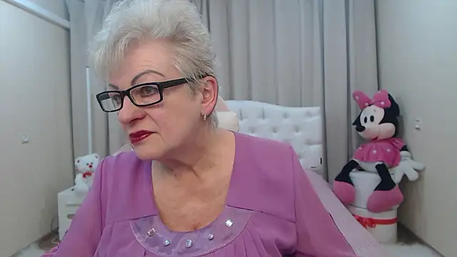 KayleSmoll online show from 02/27/26, 07:47