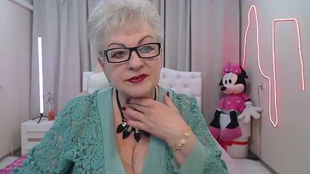 KayleSmoll online show from 05/13/26, 06:38