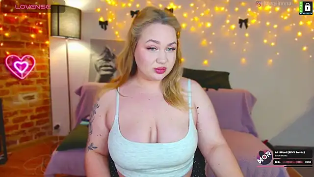 Snapshot of -LinaLove- chatting on 01/11/25, 07:39 -LinaLove- online show from 01/11/25, 07:39