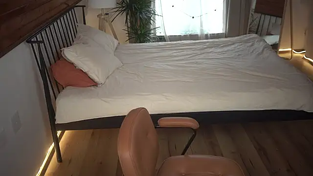 Snapshot of AkaneiroDemon chatting on 03/10/25, 01:10 AkaneiroDemon online show from 03/10/25, 01:10