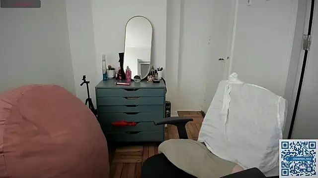 cinnamon rosa online show from 03/08/25, 01:28