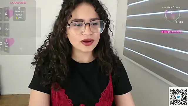 cinnamon rosa online show from 10/17/25, 10:01