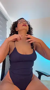 cinnamon rosa online show from 01/16/26, 07:51