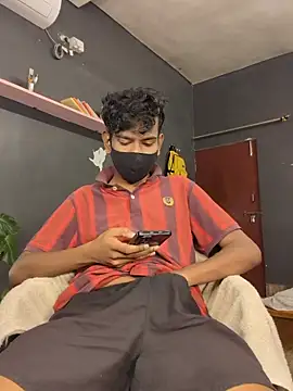 Snapshot of richardjames95 chatting on 11/20/25, 06:40 richardjames95 online show from 11/20/25, 06:40