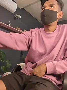 Snapshot of richardjames95 chatting on 12/02/25, 07:31 richardjames95 online show from 12/02/25, 07:31