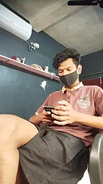 Snapshot of richardjames95 chatting on 01/12/26, 08:03 richardjames95 online show from 01/12/26, 08:03