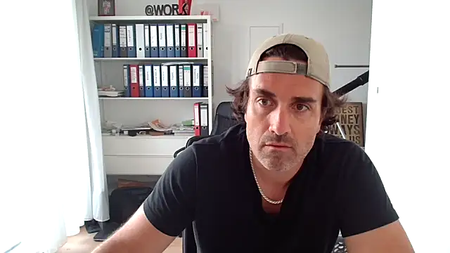AlexPaeae online show from 05/11/26, 06:30