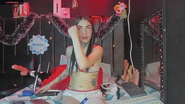 Snapshot of Alice_ch1 chatting on 12/20/24, 01:47 Alice ch1 online show from 12/20/24, 01:47