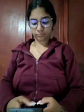 Sofythom1 online show from 02/04/26, 02:50