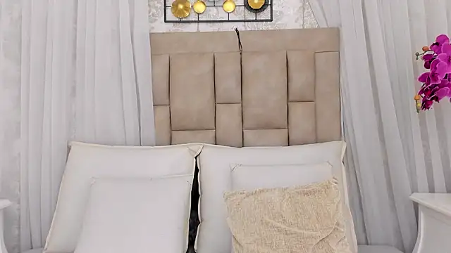 Snapshot of MarianaSanz chatting on 02/17/26, 01:07 MarianaSanz online show from 02/17/26, 01:07