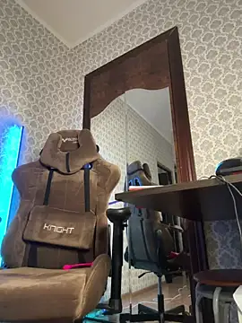 Snapshot of BlackM00n8 chatting on 01/14/25, 07:06 BlackM00n8 online show from 01/14/25, 07:06