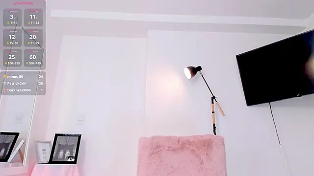 Snapshot of Hannaos chatting on 12/10/24, 06:28 Hannaos online show from 12/10/24, 06:28