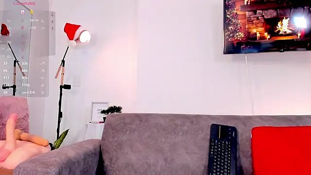 Snapshot of Hannaos chatting on 12/25/24, 08:28 Hannaos online show from 12/25/24, 08:28