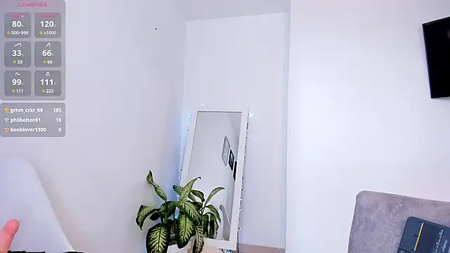 Snapshot of Hannaos chatting on 03/17/25, 06:21 Hannaos online show from 03/17/25, 06:21